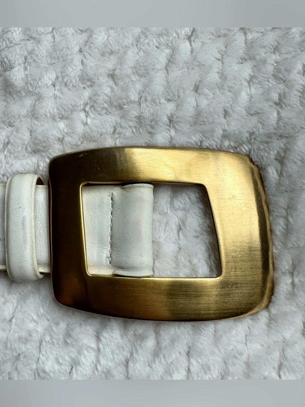 Classic White Leather Belt with Brushed Gold Buckle